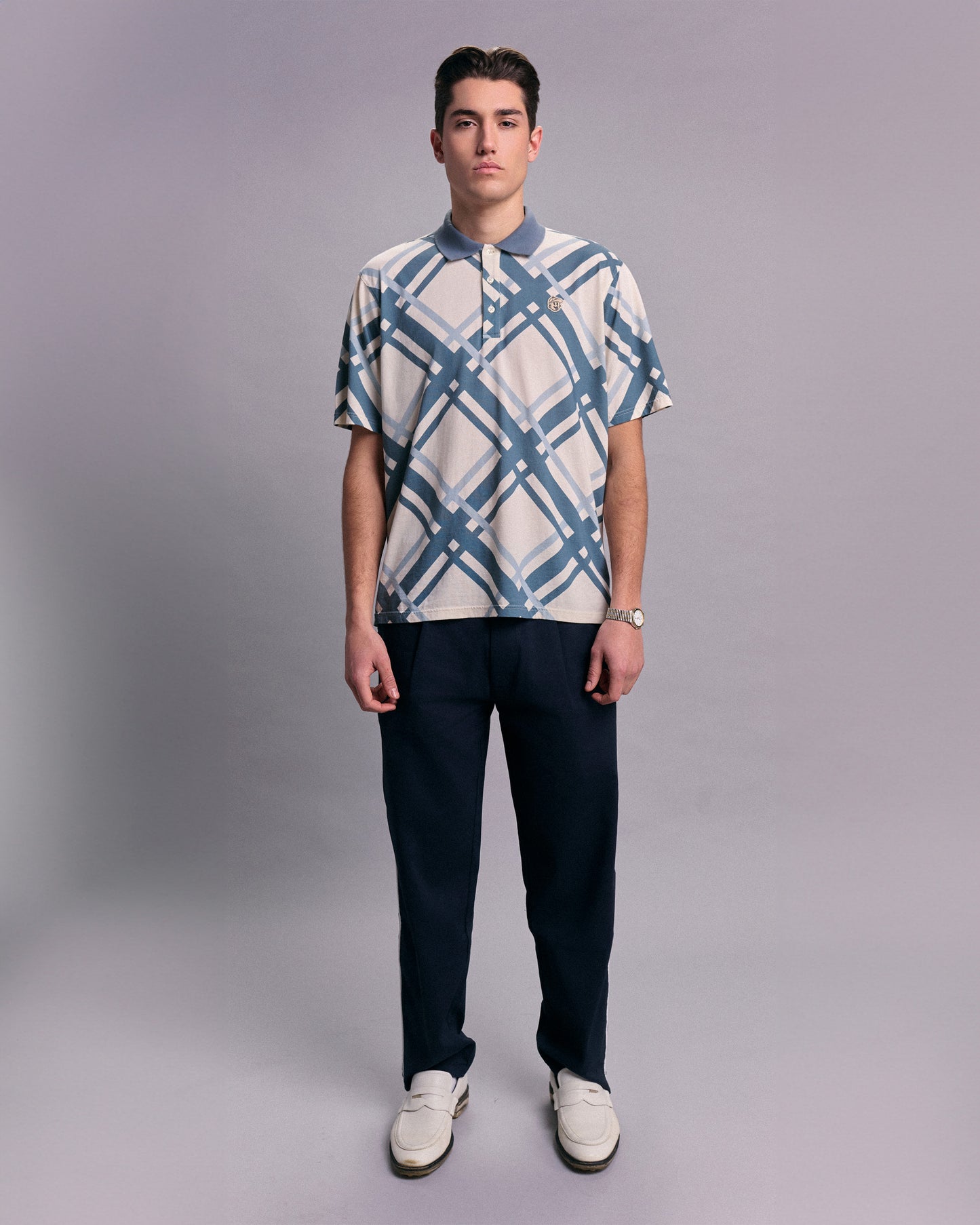 PLEATED NAVY PANTS