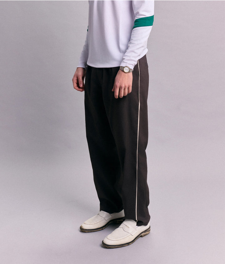 Model is 193cm/6'4" (80kg) wearing size XL