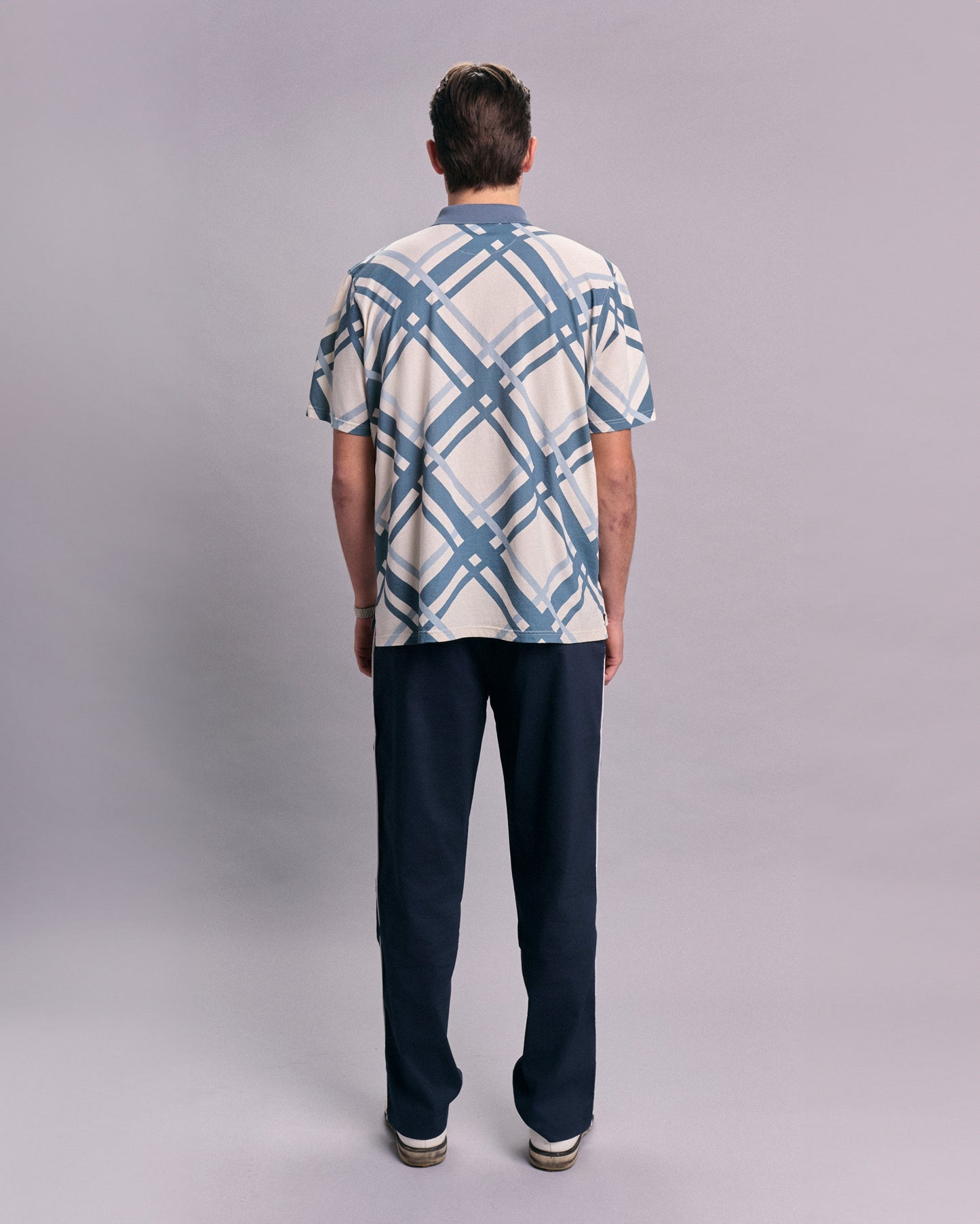 PLEATED NAVY PANTS