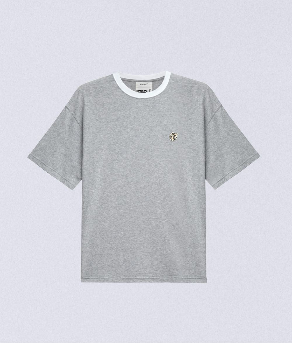 Golf Streetwear Gray Rebolf t-shirt with a small logo of our icon caddy on a light gray background