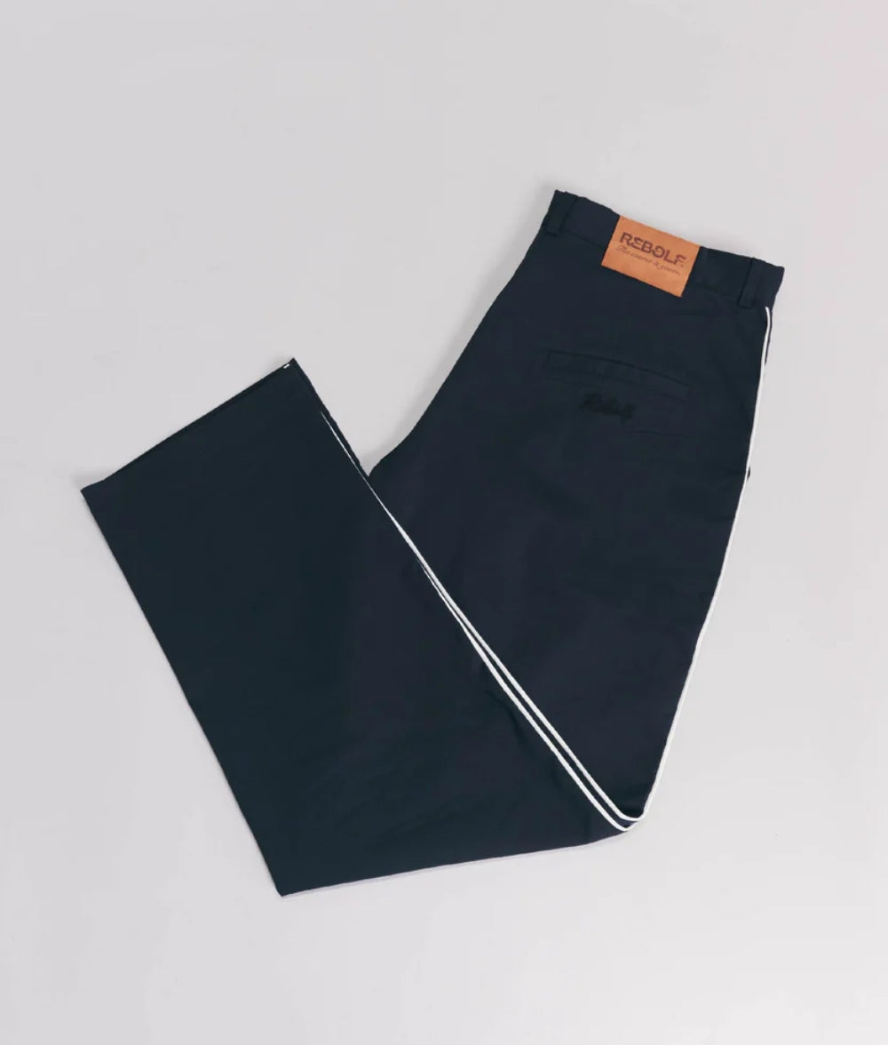 PLEATED NAVY PANTS