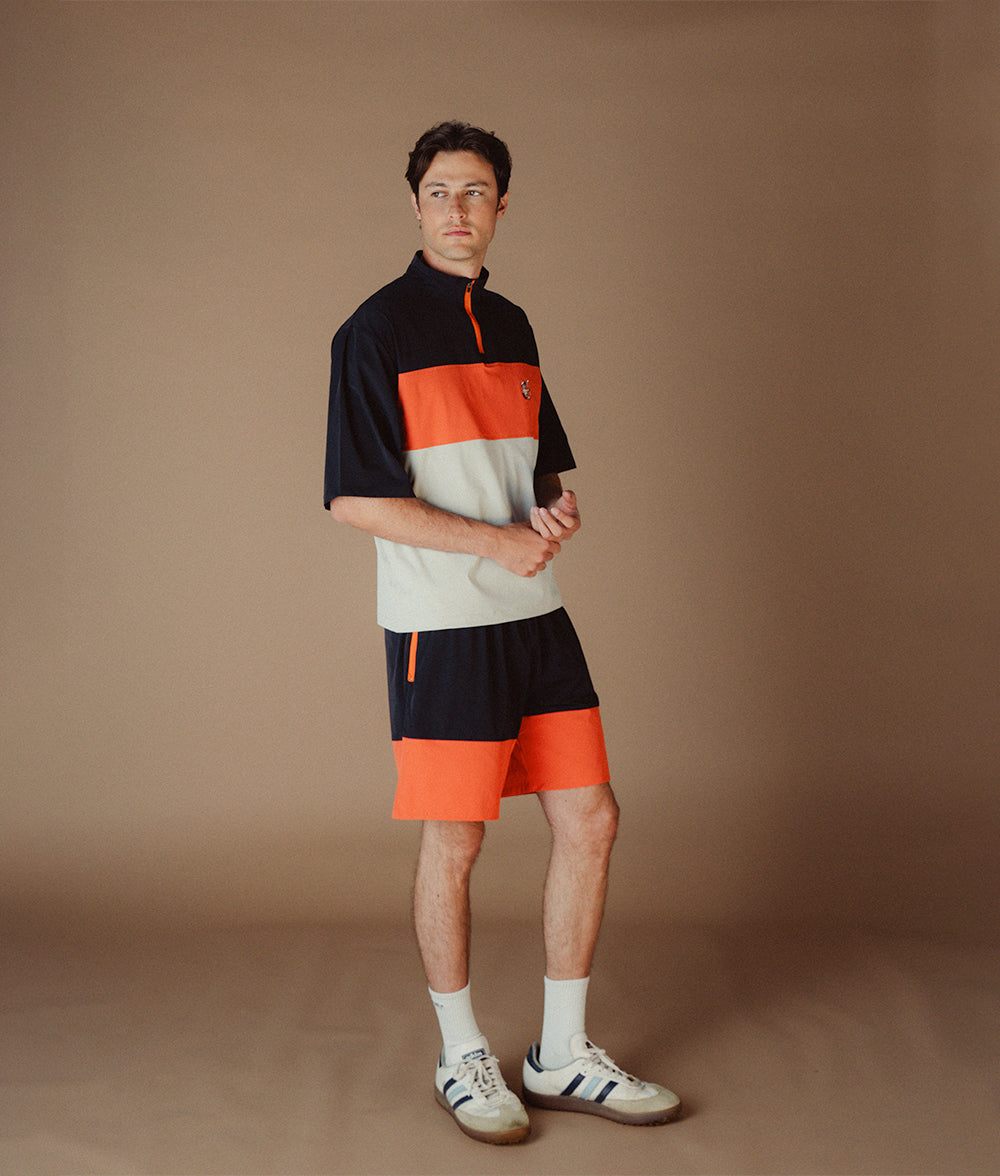 Model is 185cm/6'1" (73kg) wearing Size M