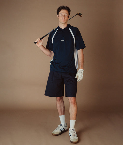 Model is 185cm/6'1" (73kg) wearing Size M